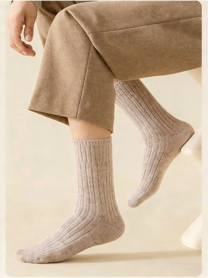 93% Wool Warm Socks – Outdoor Essential for Cold Winter Days!