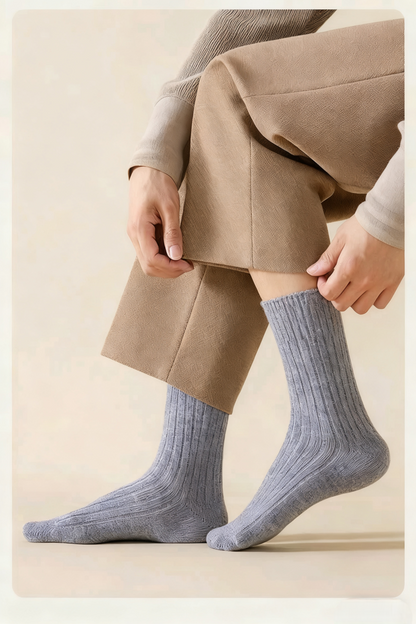 51% Wool Warm Socks – Outdoor Essential for Cold Winter Days!